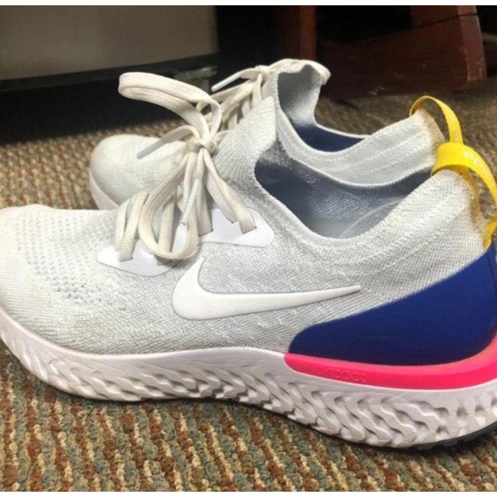 Nike reacts Pink and blue